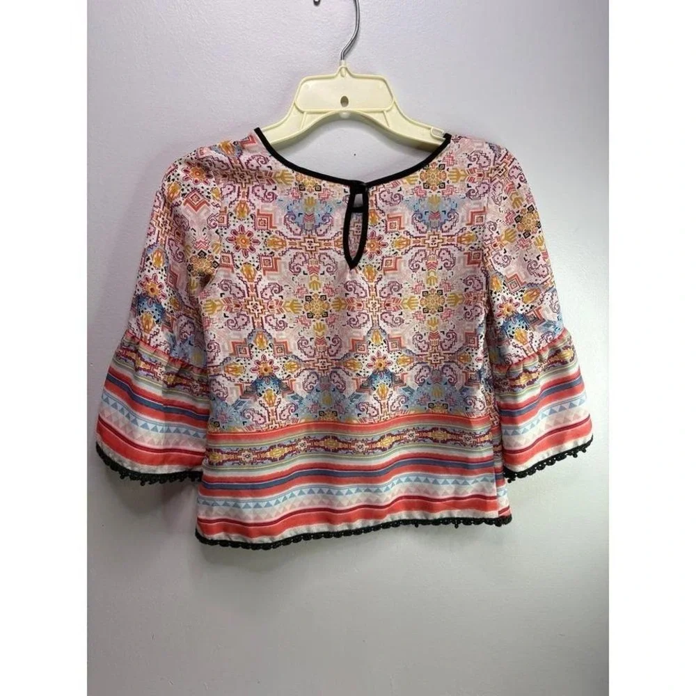 Zoe & Rose Band Of Gypsies colorful Blouse size medium juniors